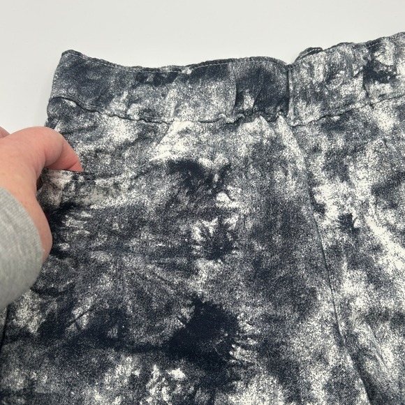 Hudson Kids Pull On Tie Dye Shorts Black White Small Cotton Blend Monochrome NWT - Picture 2 of 12